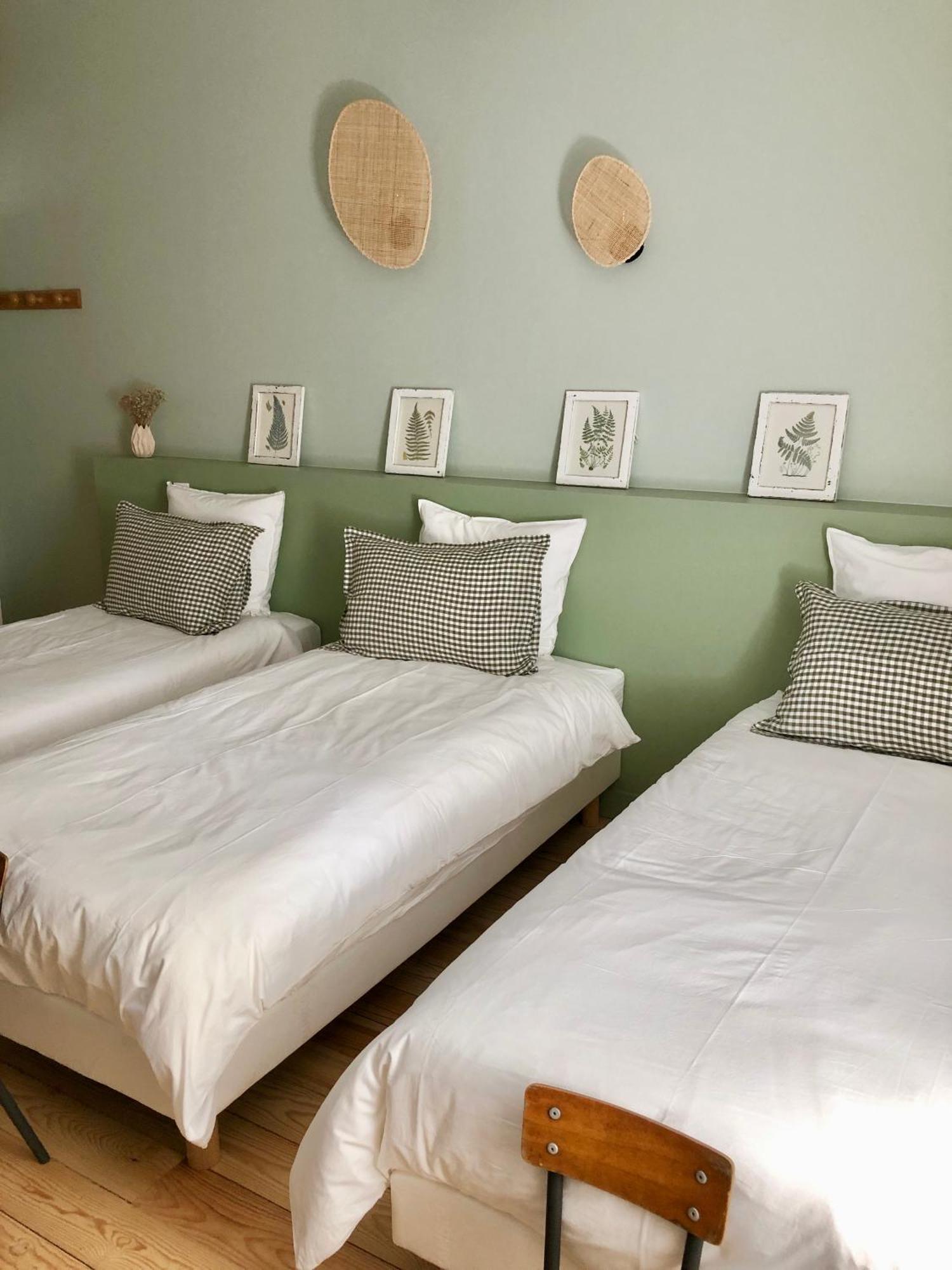 La Parenthese Bed and Breakfast Saubrigues Exteriör bild